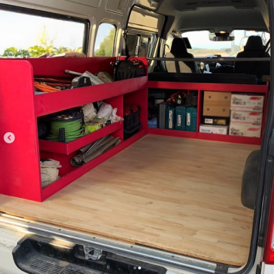 車内のツールボックス