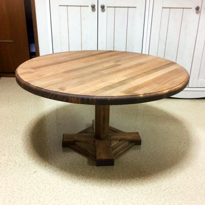 丸テーブルをオーダーメイドで